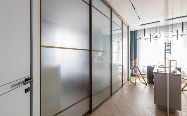 Art Layt Red Apartments Ansel Apartments