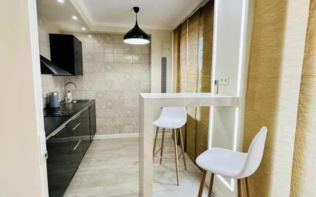 Апартаменты HotelRoom24 Грузинский переулок 12