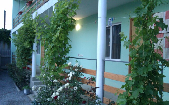 Oazis Guest House