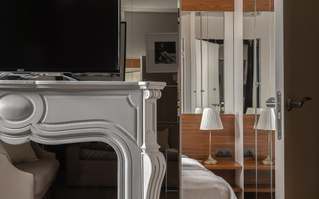 Apartment on Bolshaya Nikitskaya 31
