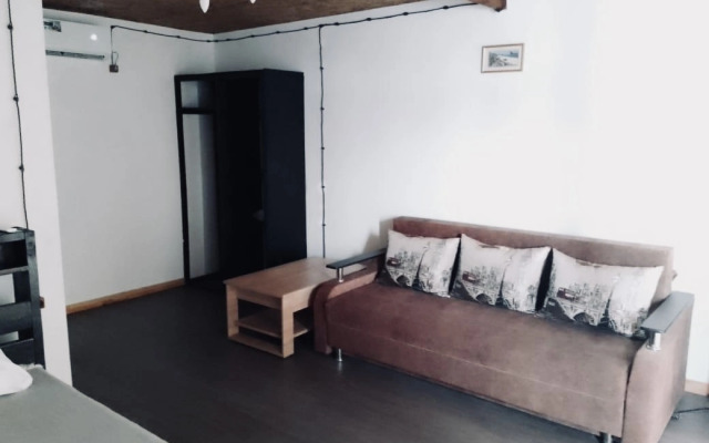 Dom s Flagom Mini Hotel