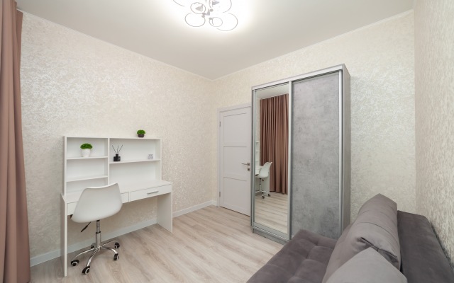 Trekhkomnatnye V Zhigulinoy Rosche Apartments