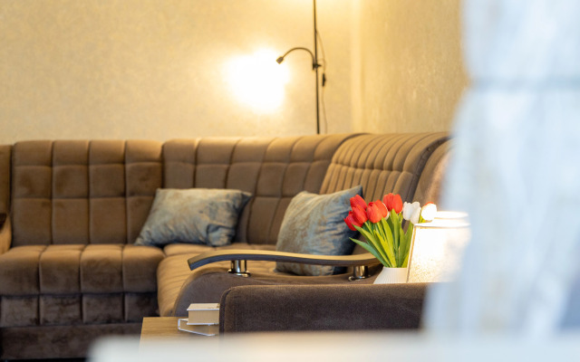 Квартира Двухкомнатная на Губина