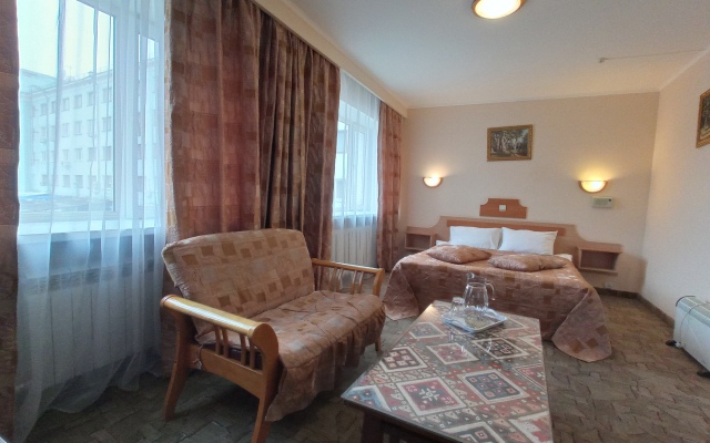 Ilek Hotel