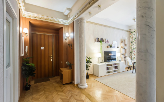 Gm Chetverka V Dome Na Naberezhnoy U Kremlya Apartments