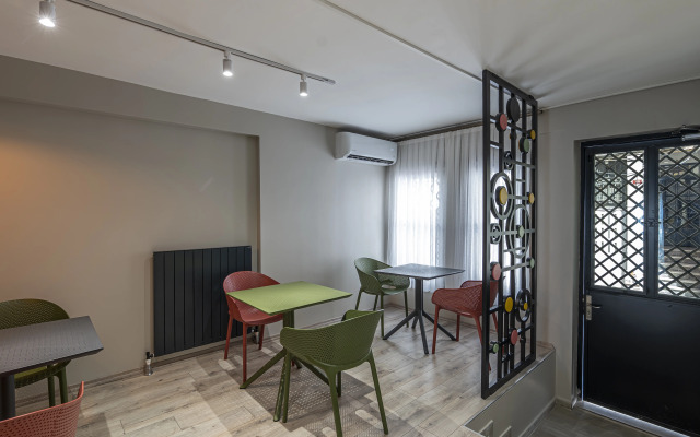 Calanthe Residence Aparthotel