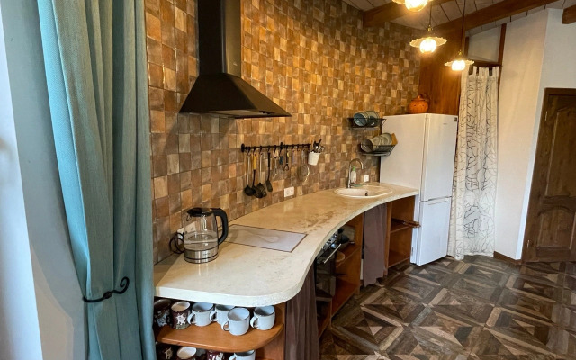 Круглый Дом в Горах