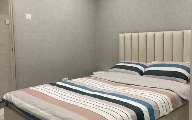 Na Pushkinskom Prospekte 4b Flat