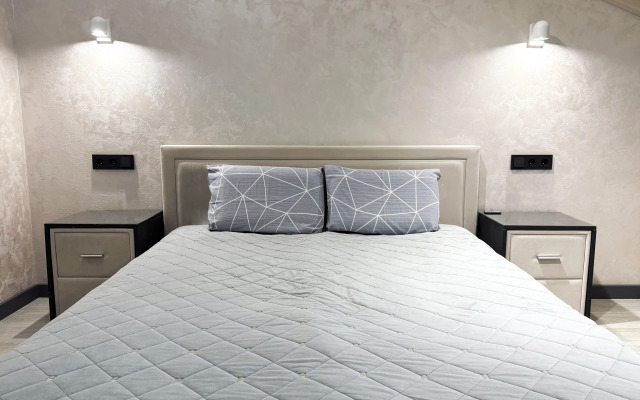 Апартаменты Greenberg на Защитников Кавказа 114