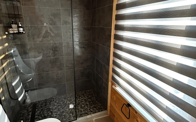 Частный Дом с баней в хвойном лесу на 20 сотках