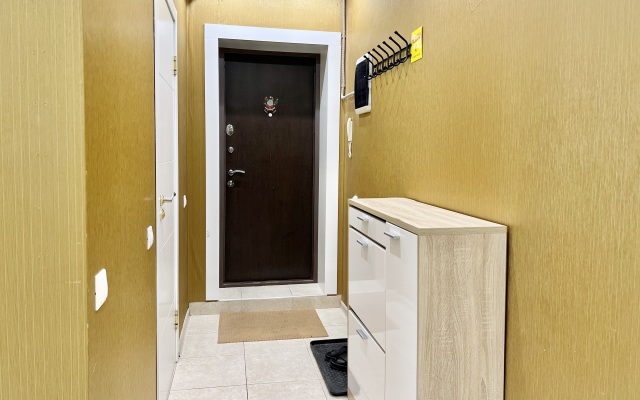 Na ulitse Morisa Toreza 7A Flat