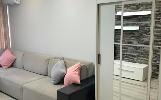 Квартира Центральные Люкс Грей