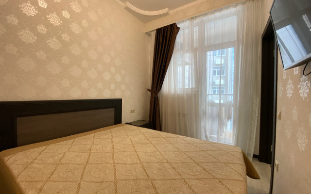 Zhk "poseydon" 833. Mamayka. Odnokomnatnaya S Balkonom (TrustControl) Flat