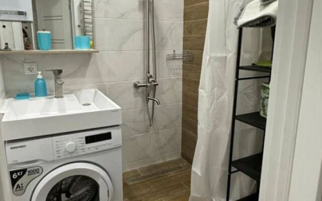 Novaya uyutnaya studiya u metro Vykhino