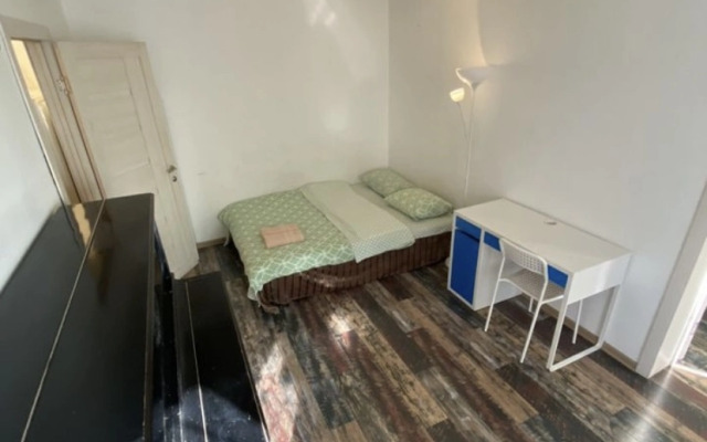 Апартаменты 2-К. возле метро ВДНХ