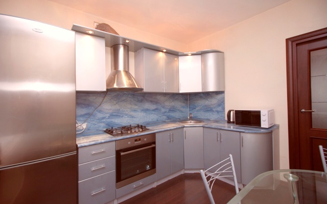 Апартаменты Красивая двухкомнатная на Чонгарском бульваре