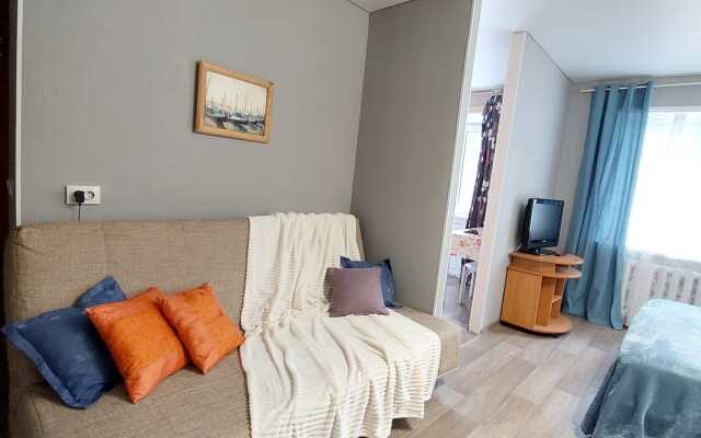 Dom U OzeraV Parke Yakutova Flat