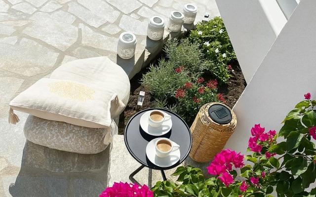 Отель Gloria luxury suites