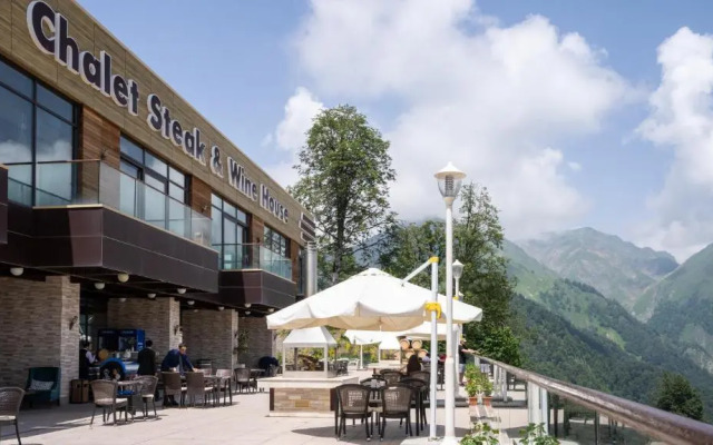 Qafqaz Tufandag Mountain Resort Hotel