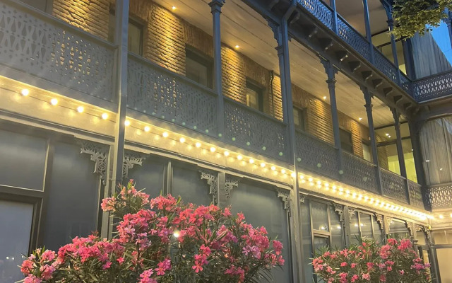 5 Star Apart Hotel