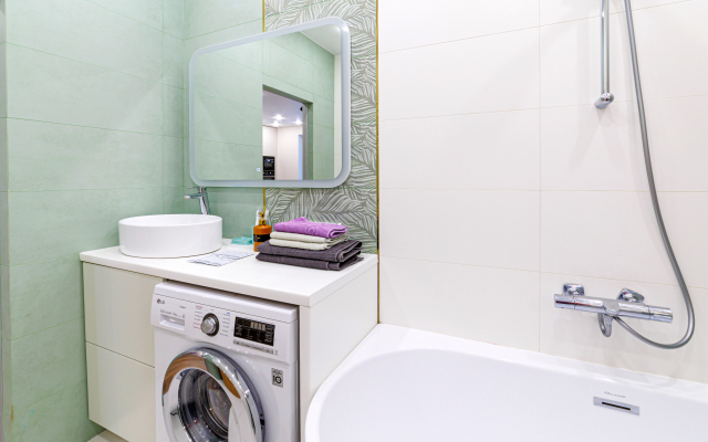 Апартаменты трехкомнатные с Дизайнерским ремонтом Олимпия Запад