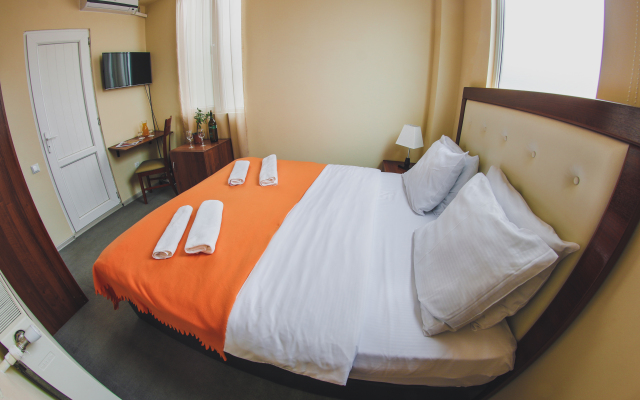 Rogas Home Hotel