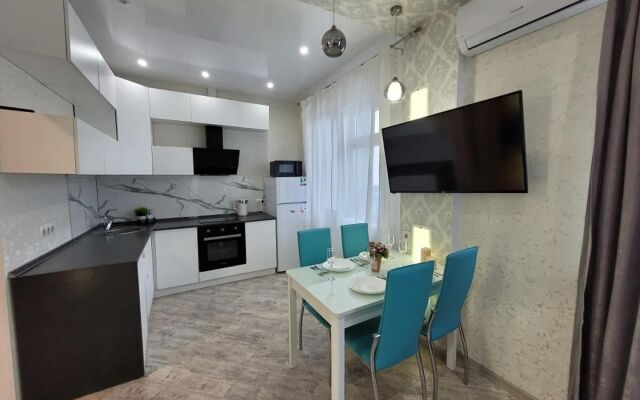 Sibir  House  naprotiv Ledovogo dvorcza Flat