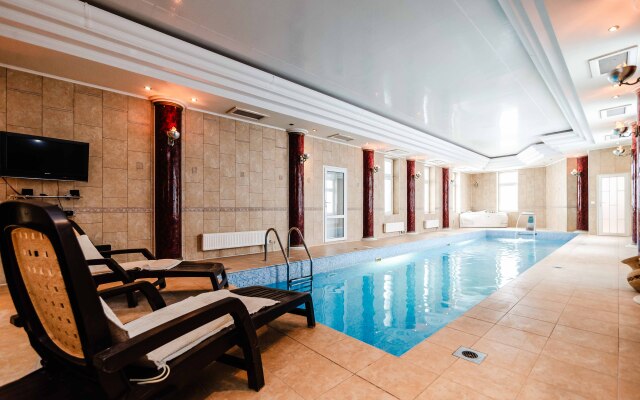 Derevnya Yusupovo S Basseynom I Saunoy Private House