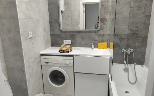Nuar Ot Home24 Flat