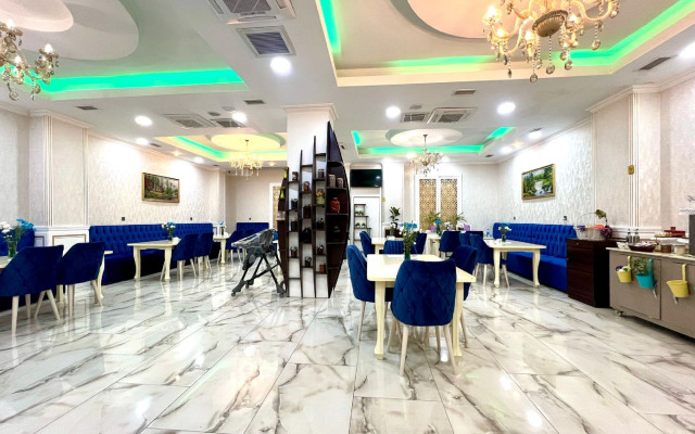 Maris Baku Hotel