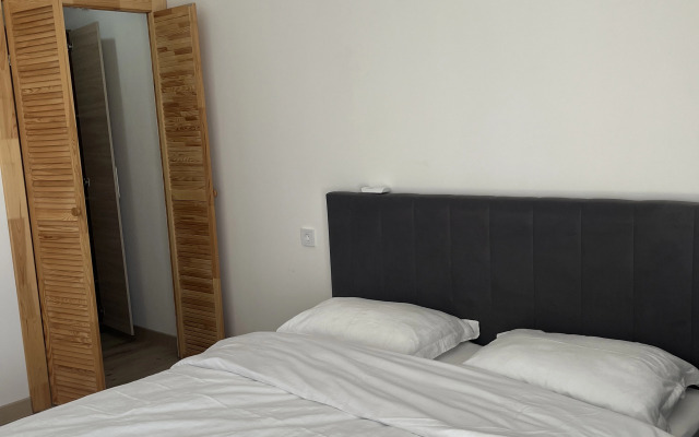 Na Zheleznodorozhnoy Guest House