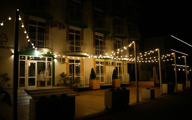 Green Park Hotel