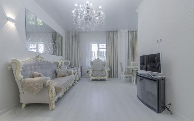 Апартаменты 4 комнатная на заливе