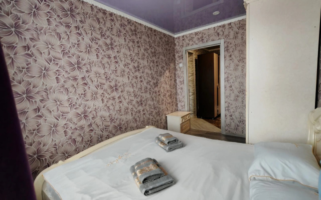 Квартира Трехкомнатная около Корстона