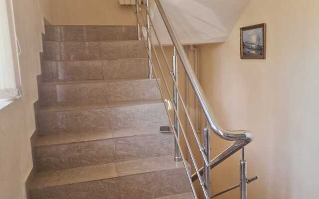 Rianna Guest House