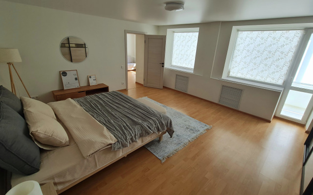 Prostornaya Tryoshka Blizko K Tsentru Flat