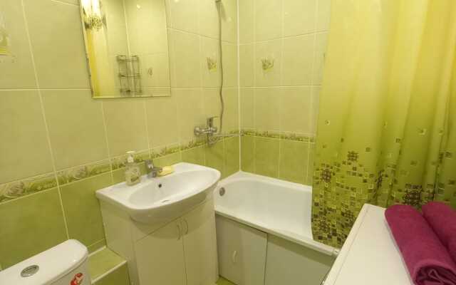 Prospekt Oktyabrya 83 Apartments