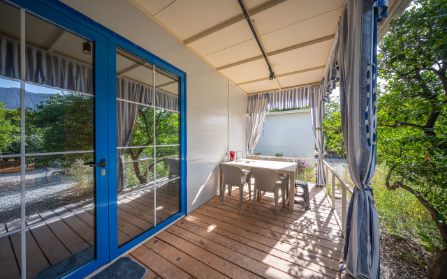 V Sadu 5 Km ot Morya Bungalow