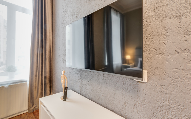 Prostornaya U Naberezhnoy Nevy Flat