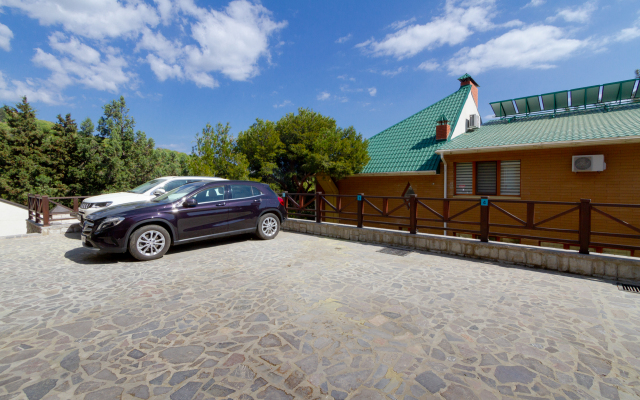 Discovery Eco-Hotel
