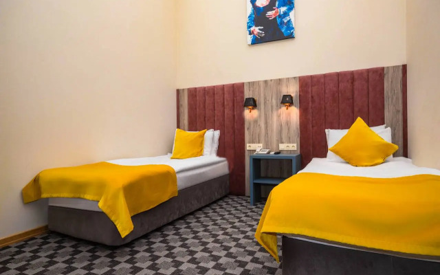 Отель Reneissance Boutique Hotel