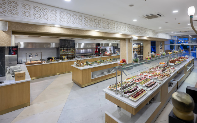 Sealife Family Resort Hotel