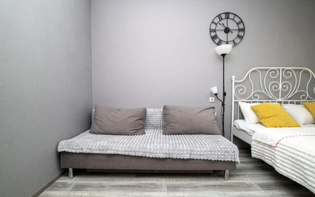 Chistaya i Uyutnaya na Burnakovskoy 77 Flat