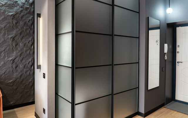 Квартира Дизайнерская Студия возле Парка Вокруг Света