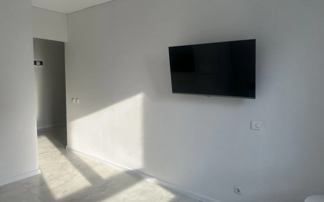 Uyutnaya Dvukhkomnatnaya Kvartira Flat