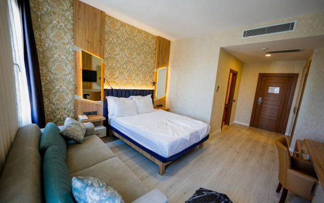Isnova Hotel