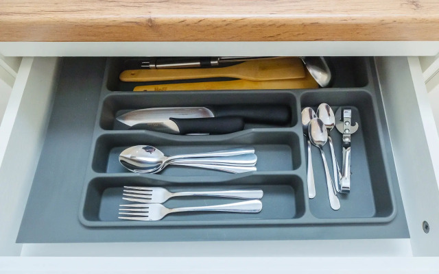 319 svetlye v ZhK Letniy dlya semi Apartments