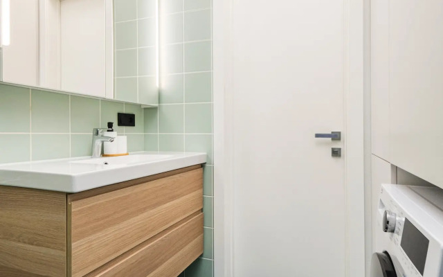 Apartments S Zakhvatyvayuschim Vidom Na Prospekt Dzerzhinskogo