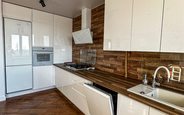 Апартаменты GEOMETRY - Просторная квартира с панорамным видом на реку в центре