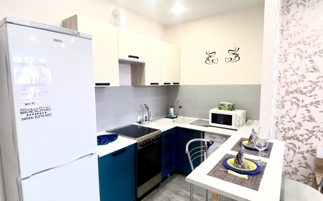 Evro Studiya v Rayone Parka Galitskogo Apartments